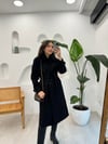 SİYAH 9432 YAKA PELUŞ DETAY KABAN 