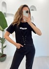 SİYAH BAĞCIKLI TSHIRT 
