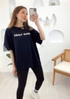 SİYAH BASKILI TİŞÖRT