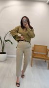 TAŞ 2242 KEMERLİ YÜKSEK BEL PANTOLON 