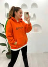 TURUNCU BASKILI SWEAT 