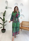 YEŞİL DESEN ELBİSE