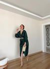 ZÜMRÜT KEMERLİ ELBİSE