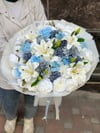 Blue Ivory Garden Yapay Çiçekli İsteme Seti Zirve Boy – 80 Madlen & Anne Çiçeği