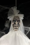 130 Cm Duvaklı Gelin Cadı Kolları Hareketli Sesli Durmadan Çalan Dekor Halloween Cadılar Bayramı