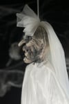 130 Cm Duvaklı Gelin Cadı Kolları Hareketli Sesli Durmadan Çalan Dekor Halloween Cadılar Bayramı
