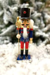 25 Cm Baltalı Fındıkkıran Lacivert Kırmızı Renkli Kurşun Asker Nutcracker Yılbaşı Yeni Yıl Dekoru