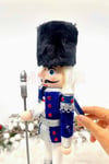 30 Cm Baltalı Fındıkkıran Lacivert Renkli Kurşun Asker Kadife Kıyafetli Nutcracker Yılbaşı Dekoru