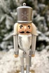 30 Cm Kılıçlı Fındıkkıran Gümüş Gri Beyaz Renkli Kurşun Asker Nutcracker Yılbaşı Yeni Yıl Dekoru