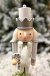 30 Cm Şekerli Fındıkkıran Gümüş Gri Beyaz Renkli Kurşun Asker Nutcracker Yılbaşı Yeni Yıl Dekoru