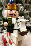 32 Cm Atlı Fındıkkıran Yeşil Gold Renkli Ahşap Kurşun Asker Nutcracker Yılbaşı Yeni Yıl Dekoru