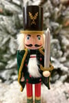 40 Cm Kılıçlı Fındıkkıran Yeşil Pelerinli Kıyafetli Kurşun Asker Nutcracker Yılbaşı Yeni Yıl Dekoru