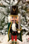 40 Cm Kılıçlı Fındıkkıran Yeşil Pelerinli Kıyafetli Kurşun Asker Nutcracker Yılbaşı Yeni Yıl Dekoru