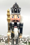 40 Cm Mızraklı Fındıkkıran Siyah Gümüş Renkli Kurşun Asker Simli Nutcracker Yeni Yıl Yılbaşı Dekor