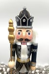 40 Cm Mızraklı Fındıkkıran Siyah Gümüş Renkli Kurşun Asker Simli Nutcracker Yeni Yıl Yılbaşı Dekor