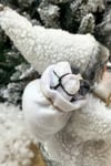 Dans Eden Müzikli Işıklı Noel Baba 30 cm Beyaz Gümüş Kış Temalı Gaz Lambalı Yılbaşı Yeni Yıl Dekoru