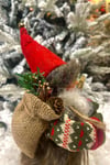 Dans Eden Noel Baba Müzikli Işıklı 30 Cm Kırmızı Kıyafetli Hediye Torbalı Yılbaşı Yeni Yıl Süsü