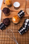 Gümüş Yaldızlı Siyah 12li Kek Kalıbı Happy Birthday Yazılı Fırında Dağılmayan 6.5x5 Cm Muffin