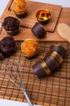 Kahverengi Parlak Karton 25li Kek Kalıbı Kenarı Gold Kaplama Fırında Dağılmayan 6.5x4 cm Muffin