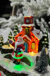 Kış Temalı Müzikli Işıklı Trenli Hareketli Noel Babalı 15x12 Cm Yılbaşı Yeni Yıl Dekoru Şehir Süsü