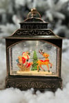 Müzikli Işıklı Motorlu Pulları Hareketli Geyikli Noel Baba 18x13 Cm Yılbaşı Yeni Yıl Dekor Süsü
