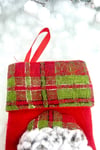 Noel Baba Yılbaşı Peluş Çorap 12x17 Cm Kırmızı Yeşil Renkli Yeni Yıl Çam Ağacı Asmalık Asılan Süs