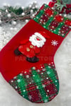 Noel Baba Yılbaşı Peluş Çorap 40x33 Cm Kırmızı Yeşil Ekoseli Yeni Yıl Çam Ağacı Asmalık Asılan Süs