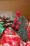 Yılbaşı Kapı Süsü 34x36 Cm Yeni Yıl Karşılama Dekoru Christmas Çelengi Kapı Çiçeği Dekoratif Fiyonk
