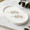 Zirkon Taşlı Balık Figürlü Gümüş Renk Çİftli Tel Toka (8cm)