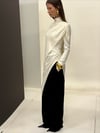 Asimetrik Beyaz Pelerin Formlu Premium Bluz