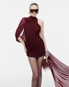 Beli Toka Detaylı Tek Kollu Asimetrik Drape Bordo Mini Tasarım Elbise