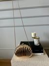 Deniz Kabuğu Formunda Gold Clutch