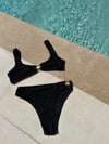Gold Midye Detaylı Likralı Siyah Bikini Takım