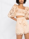 Kare Yaka Dantelli Crop Bluz ve Kemerli Şort Takım