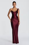 Sırtı Korse Tek Kol Detaylı Drape Detaylı Saten Bordo Elbise