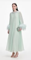 Yakası Boncuk İşlemeli Kolları Otrişli Pileli Maksi Premium Yeşil Elbise