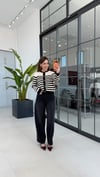 Çiçek Düğmeli Çizgili Triko Hırka Krem