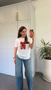 Kırmızı Fiyonk Baskılı T-shirt Beyaz