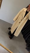 Kol Manşetli Oversize Kaban Krem