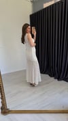 Kuyres Dantelli Astarlı Elbise Ekru