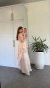Robiyy Gül Broşlu Elbise İnci Kremi
