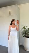 White Üstü Fistolu Elbise Beyaz