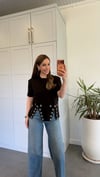 Yırtmacı Taş Detaylı Basic T-shirt Kahverengi