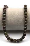 Dragon Blood Jasper Doğal Taş Dizi 6 mm Küp Kesim - DZ-1166