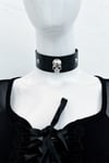 3D Skull Stapler Choker
