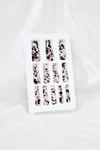 Balerin Batik Desenli Ebruli Takma Tırnak