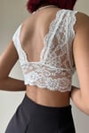 Beyaz Dantelli Bralet Büstiyer