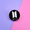 Bts Siyah Ahşap Rozet