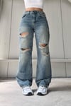Yırtık  Bol Paça Jeans