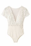 EKRU DANTEL DETAYLI BODYSUIT